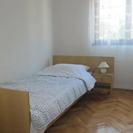 Razum - Three Bedroom