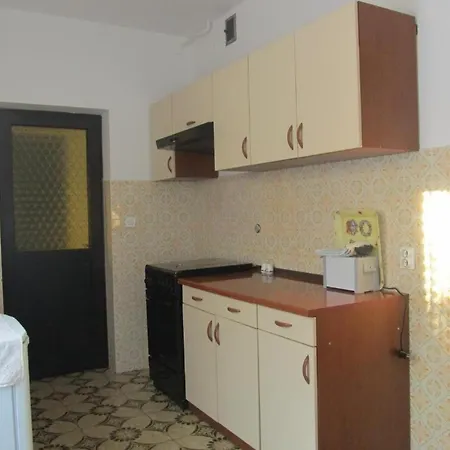 Razum - Three Bedroom * Pula